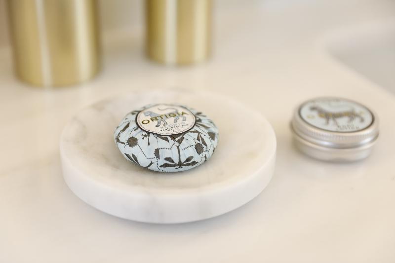 Gatsby Athens Hotel Eksteriør billede A soap dish