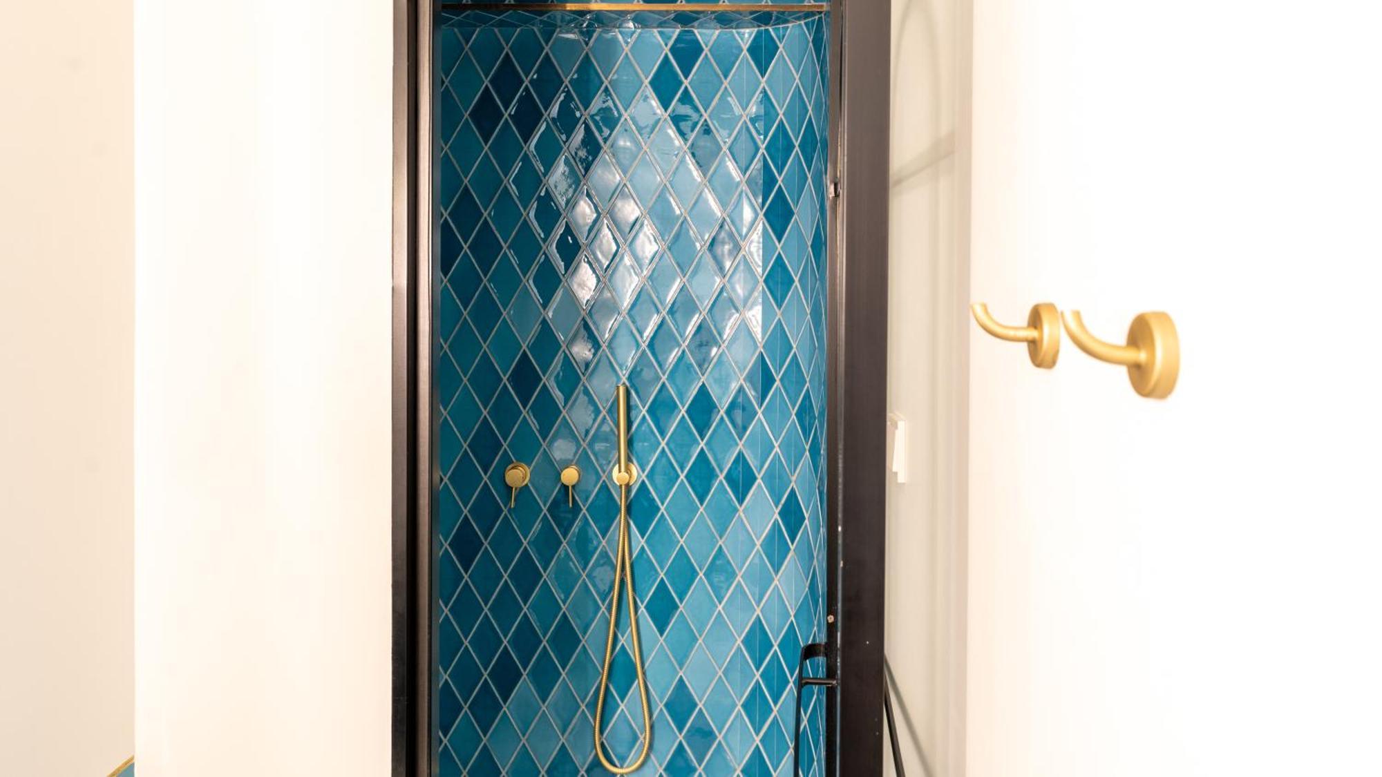 Gatsby Athens Hotel Eksteriør billede Shower